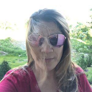 Meet your Posher, Marianella